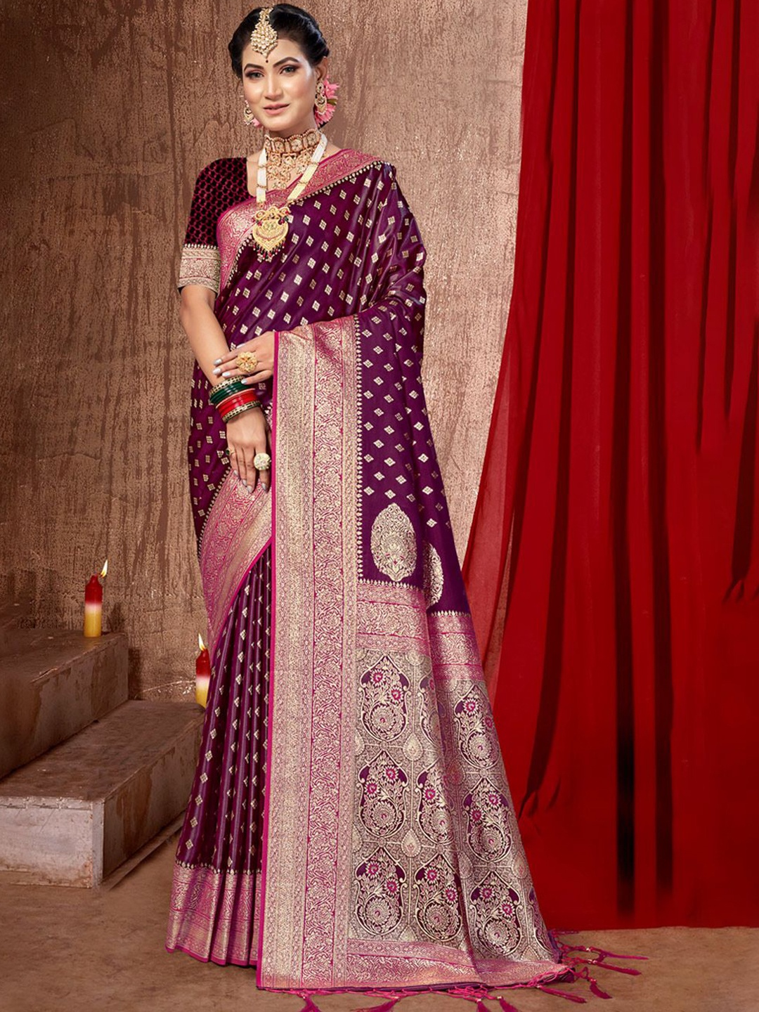 

Exclusiva Woven Design Zari Saree, Purple