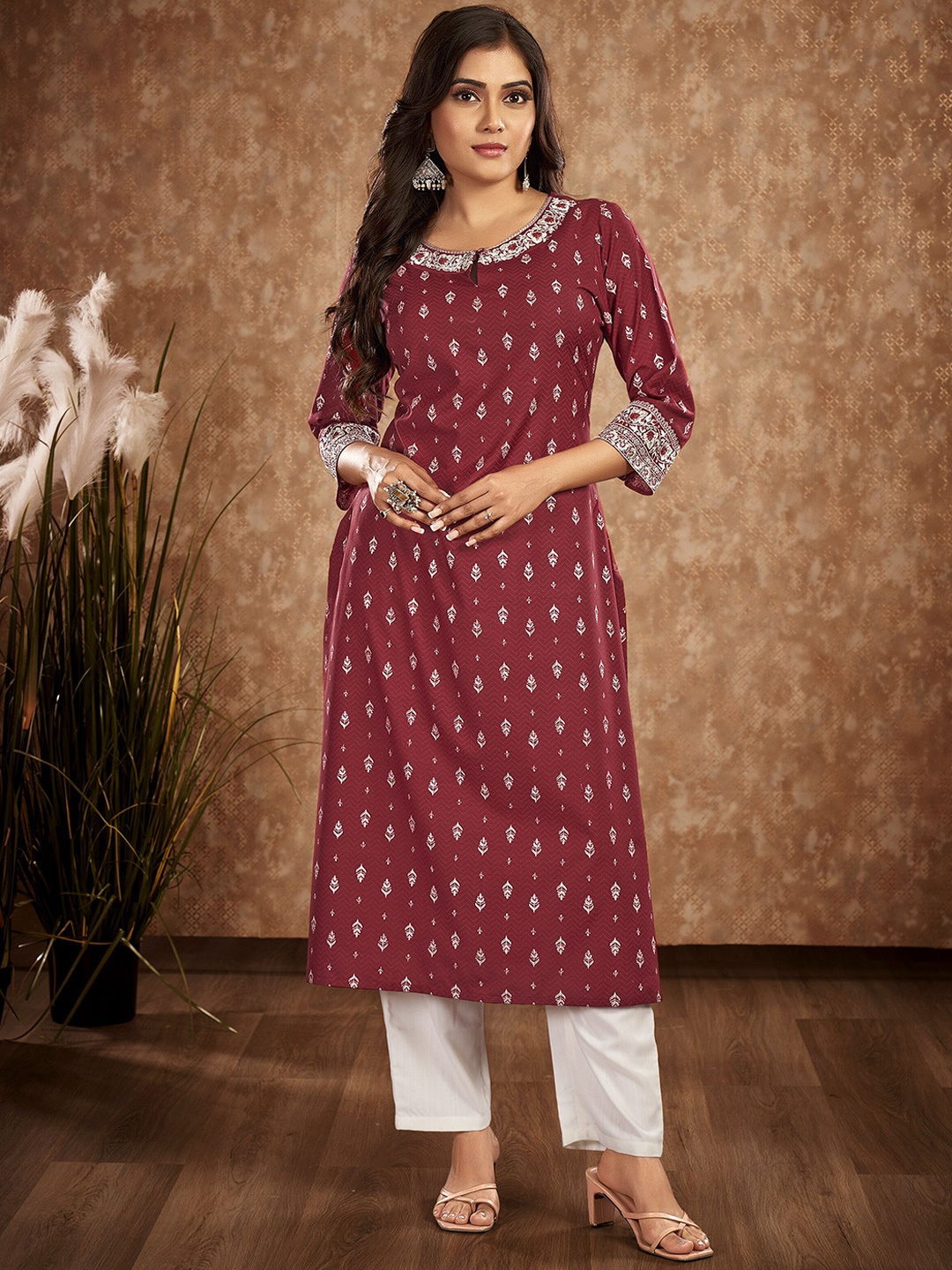 

IWUMAN Women Ethnic Motifs Flared Sleeves Mirror Work Kurta, Maroon