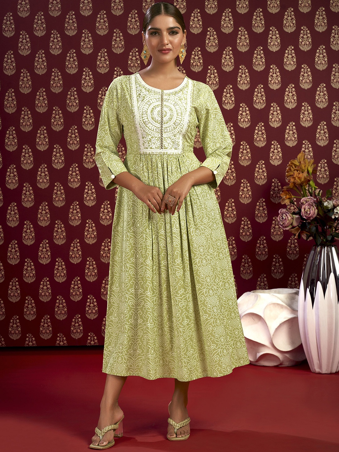 

IWUMAN Ethnic Motifs Printed Thread Work A-Line Kurta, Green