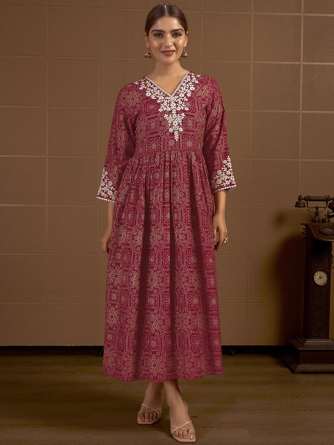 

IWUMAN Ethnic Motifs Printed Round Neck Pleated A-Line Kurta, Maroon