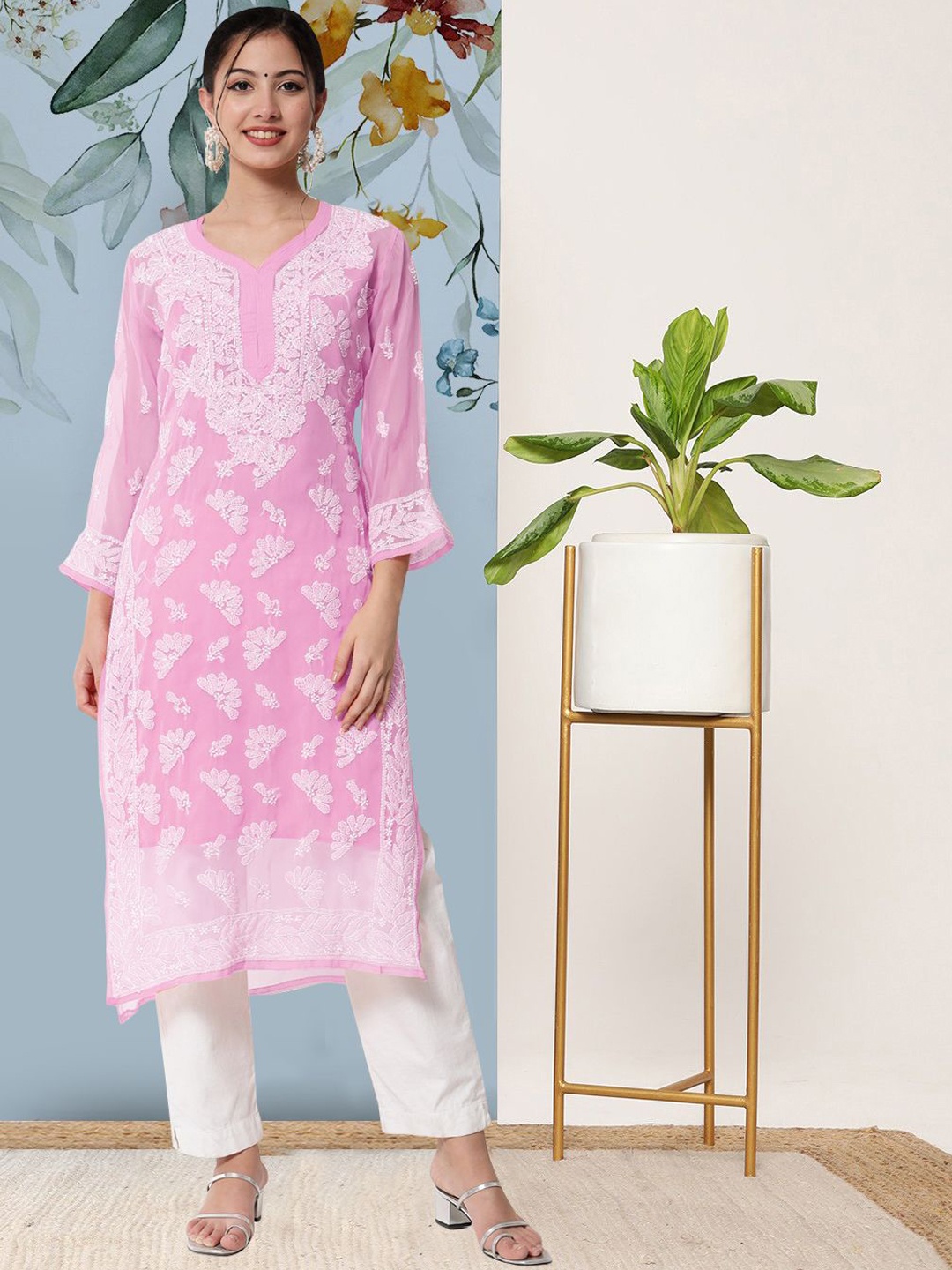 

PARAMOUNT CHIKAN Floral Embroidered Round Neck Chikankari Georgette Kurta With Slip, Pink
