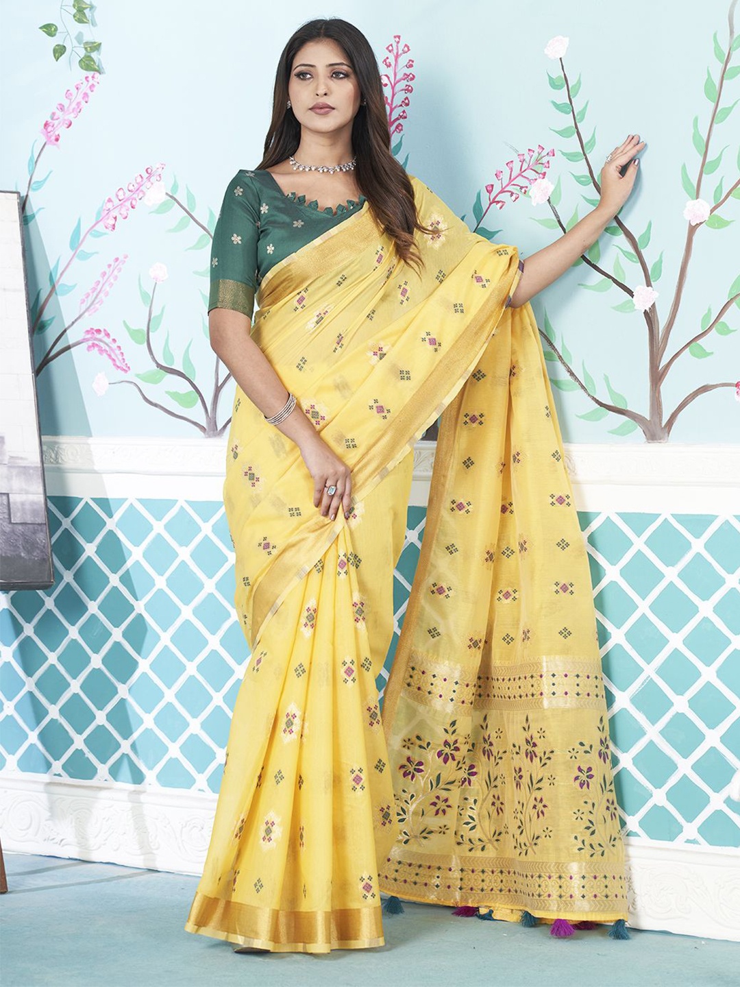 

Aura Ethnic Motif Zari Woven Pure Cotton Saree, Yellow