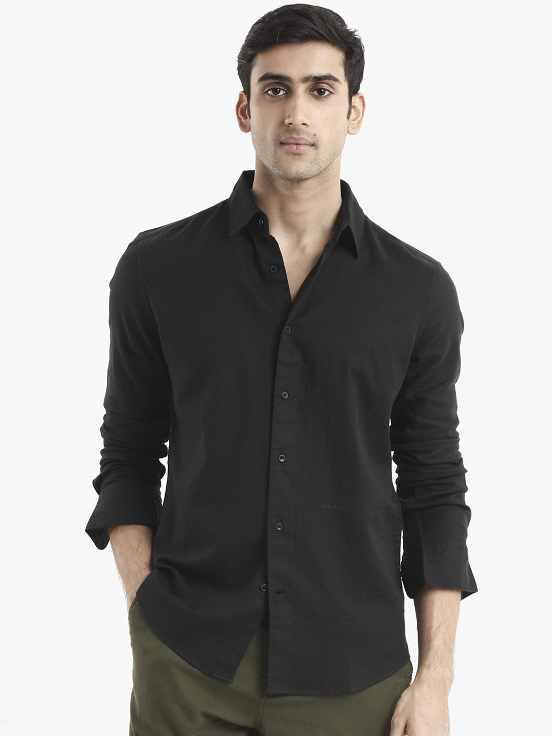 

RARE RABBIT Men Comfort Solid Casual Shirt, Black