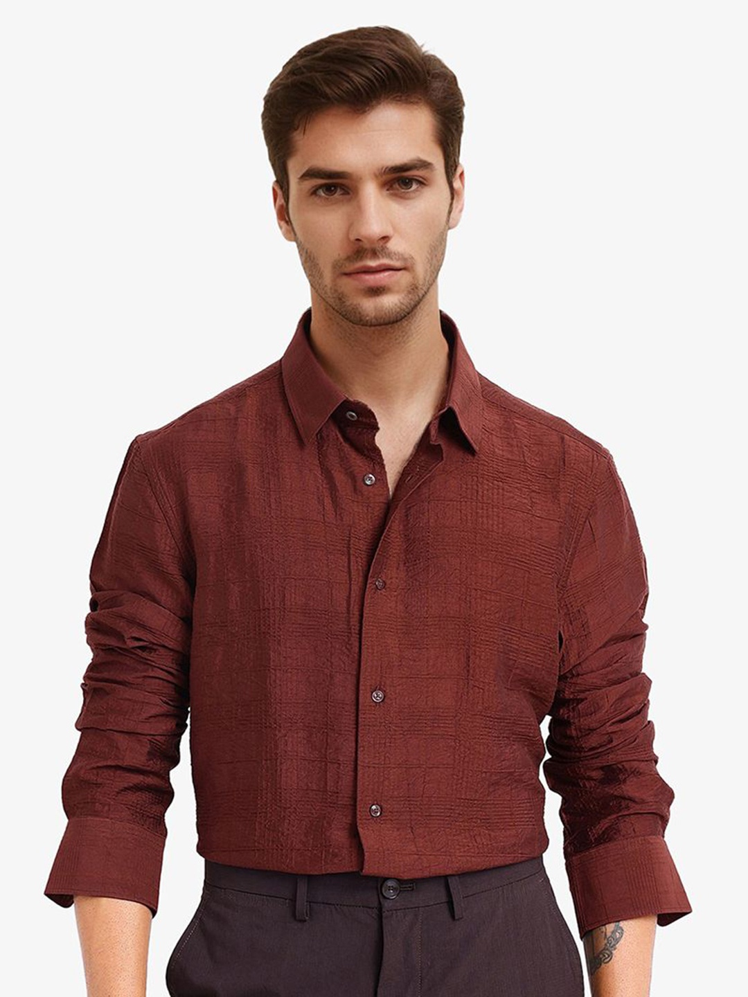 

RARE RABBIT Men Comfort Solid Textured Casual Shirt, Rust