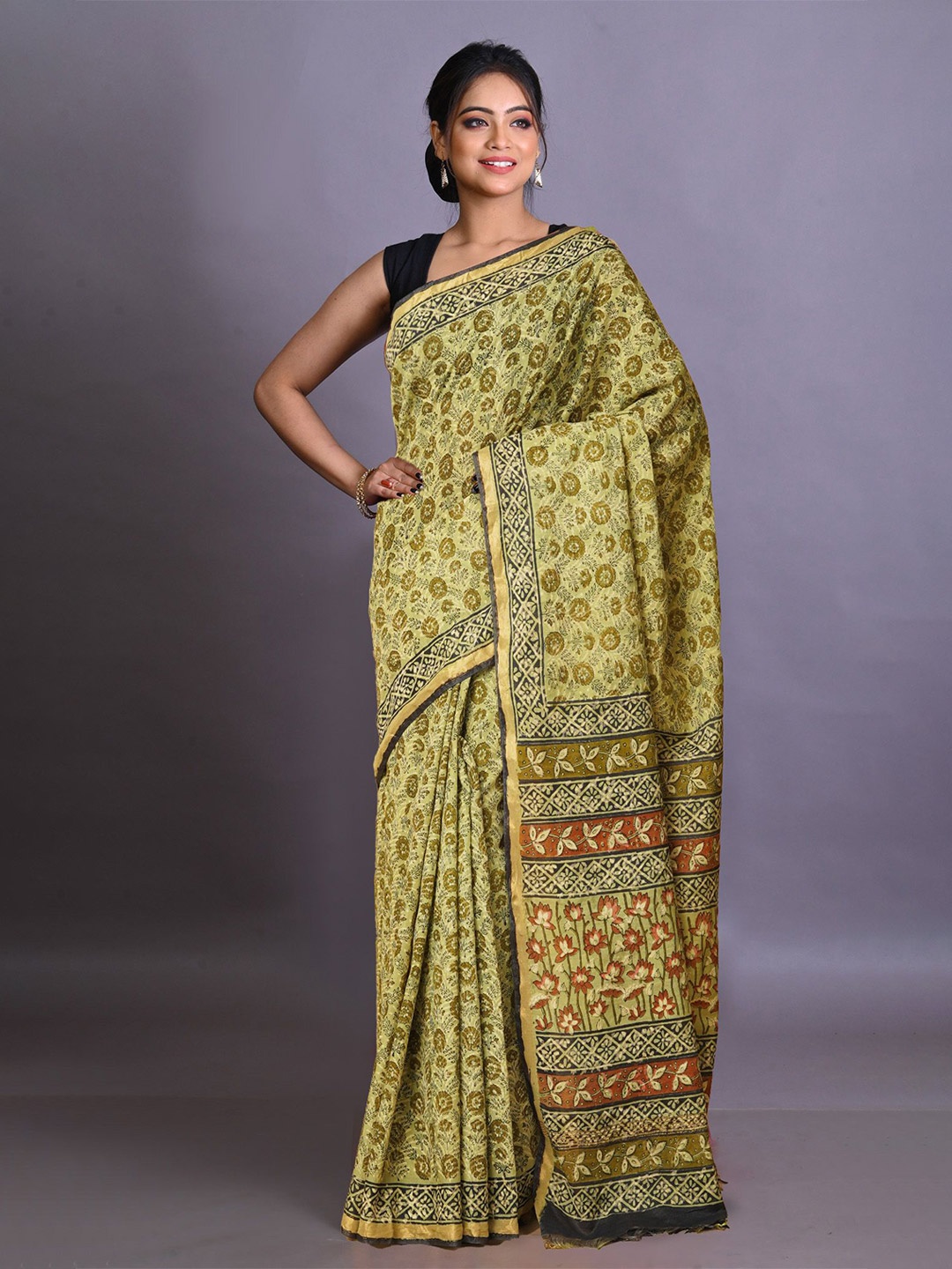 

Unnati Silks Embellished Zari Handloom Bagru Saree, Green