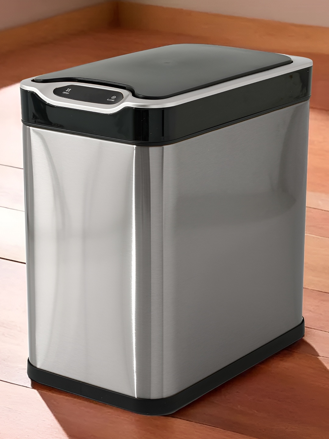 

UMAI Silver Toned & Black Smart Touch Sensor Automatic Open Dustbin 16 L