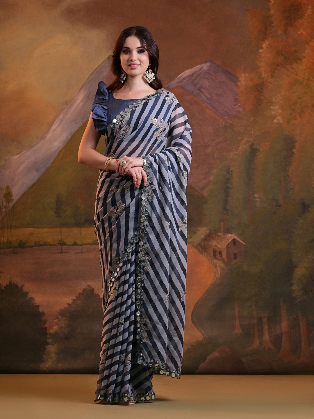 Globon Impex Leheriya Mirror Work Pure Georgette Saree, Grey