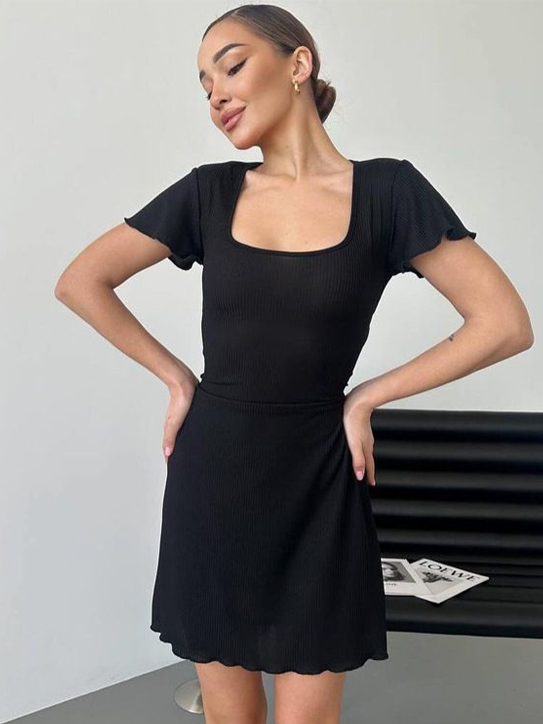 

StyleCast x Revolte Square Neck Short Sleeves Bodycon Dress, Black