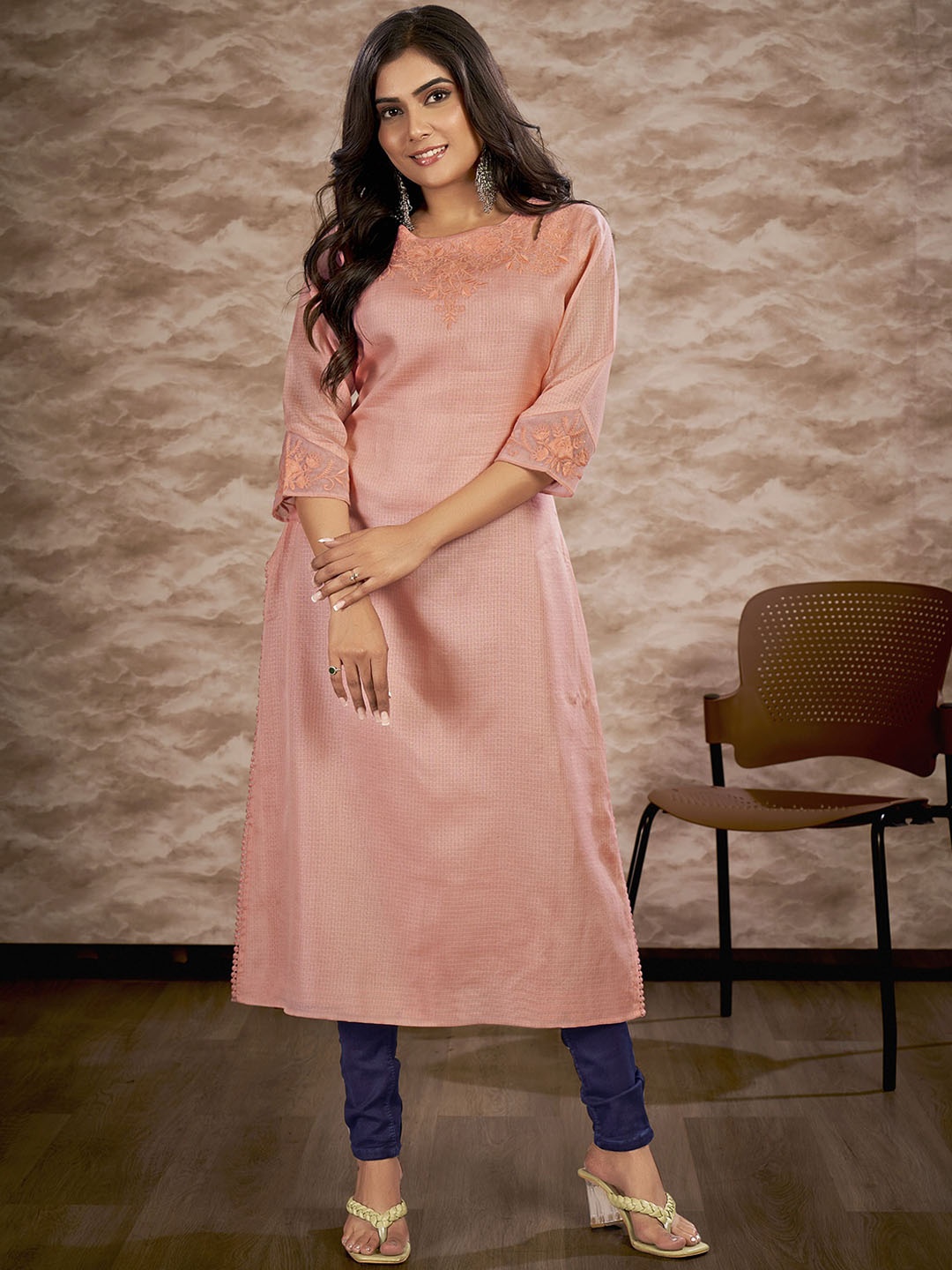 

IWUMAN Floral Woven Design Thread Work Pure Cotton Straight Kurta, Peach