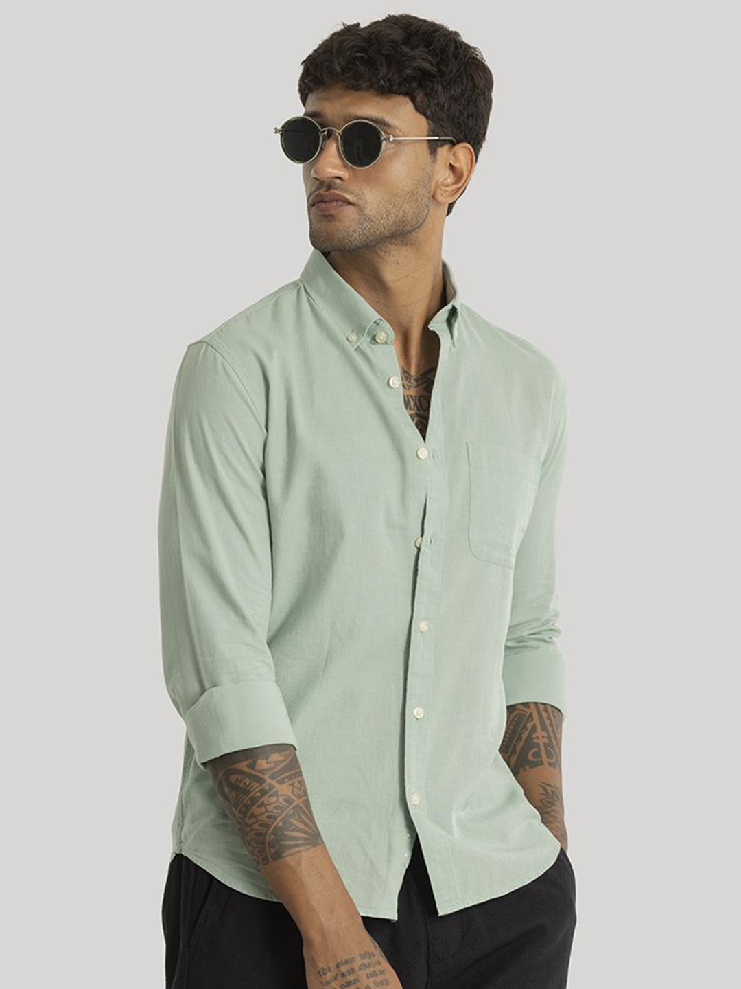 

Snitch Men Smart Slim Fit Opaque Casual Shirt, Green