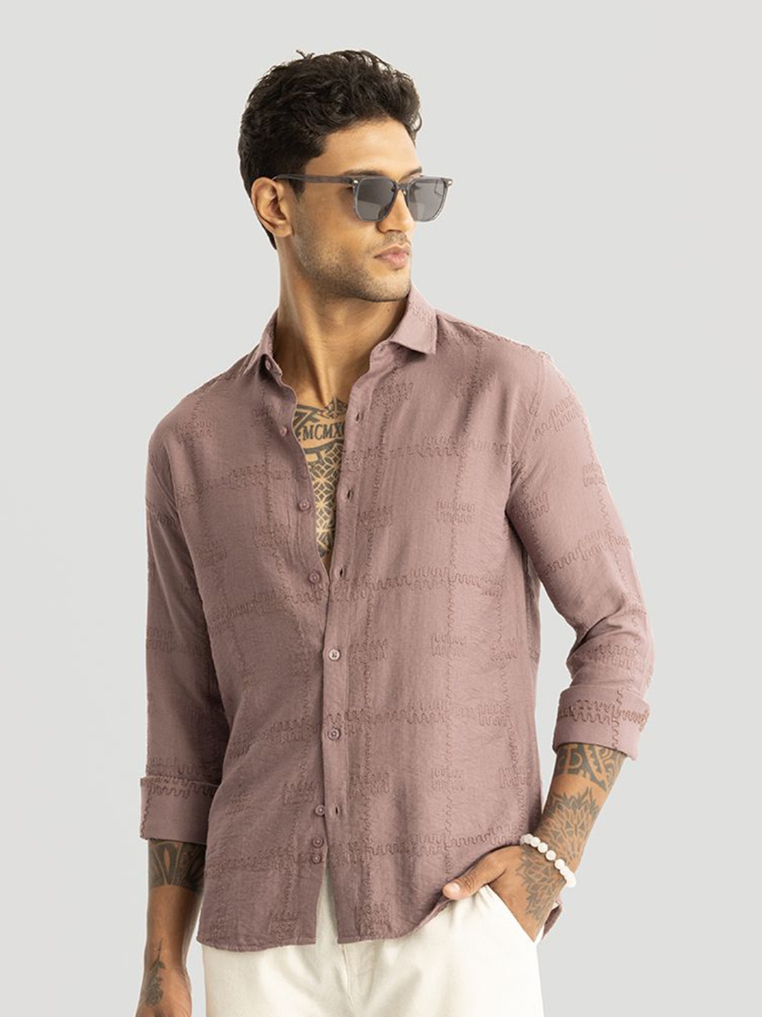 

Snitch Men Smart Slim Fit Opaque Striped Casual Shirt, Mauve