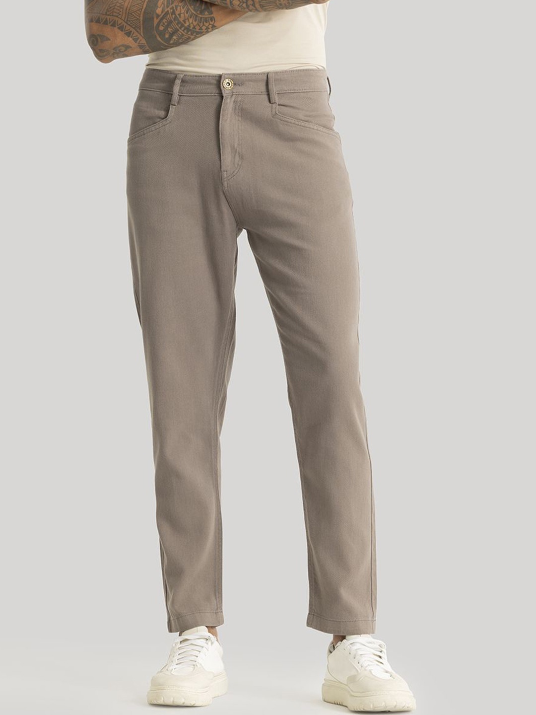 

Snitch Men Relaxed Loose Fit Regular Trousers, Brown