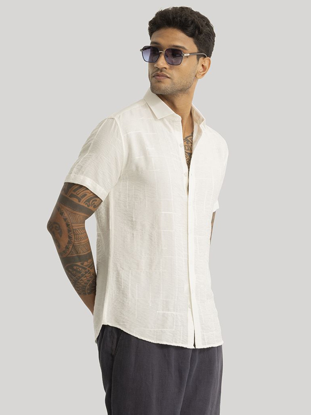 

Snitch Men Smart Slim Fit Opaque Casual Shirt, Off white