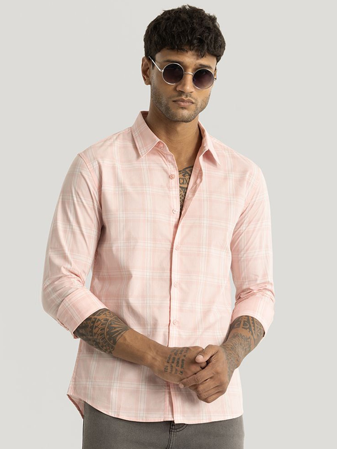 

Snitch Men Smart Slim Fit Opaque Checked Casual Shirt, Peach