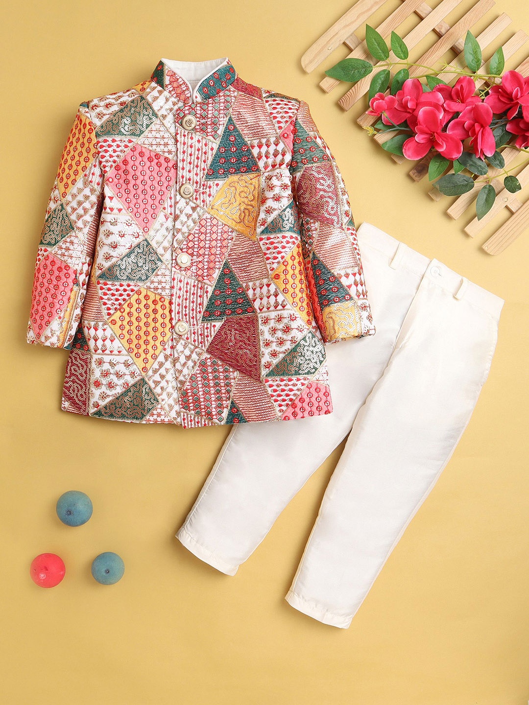 

BAESD Boys Geometric Embroidered Regular Sequinned Straight Kurta With Pyjamas, White