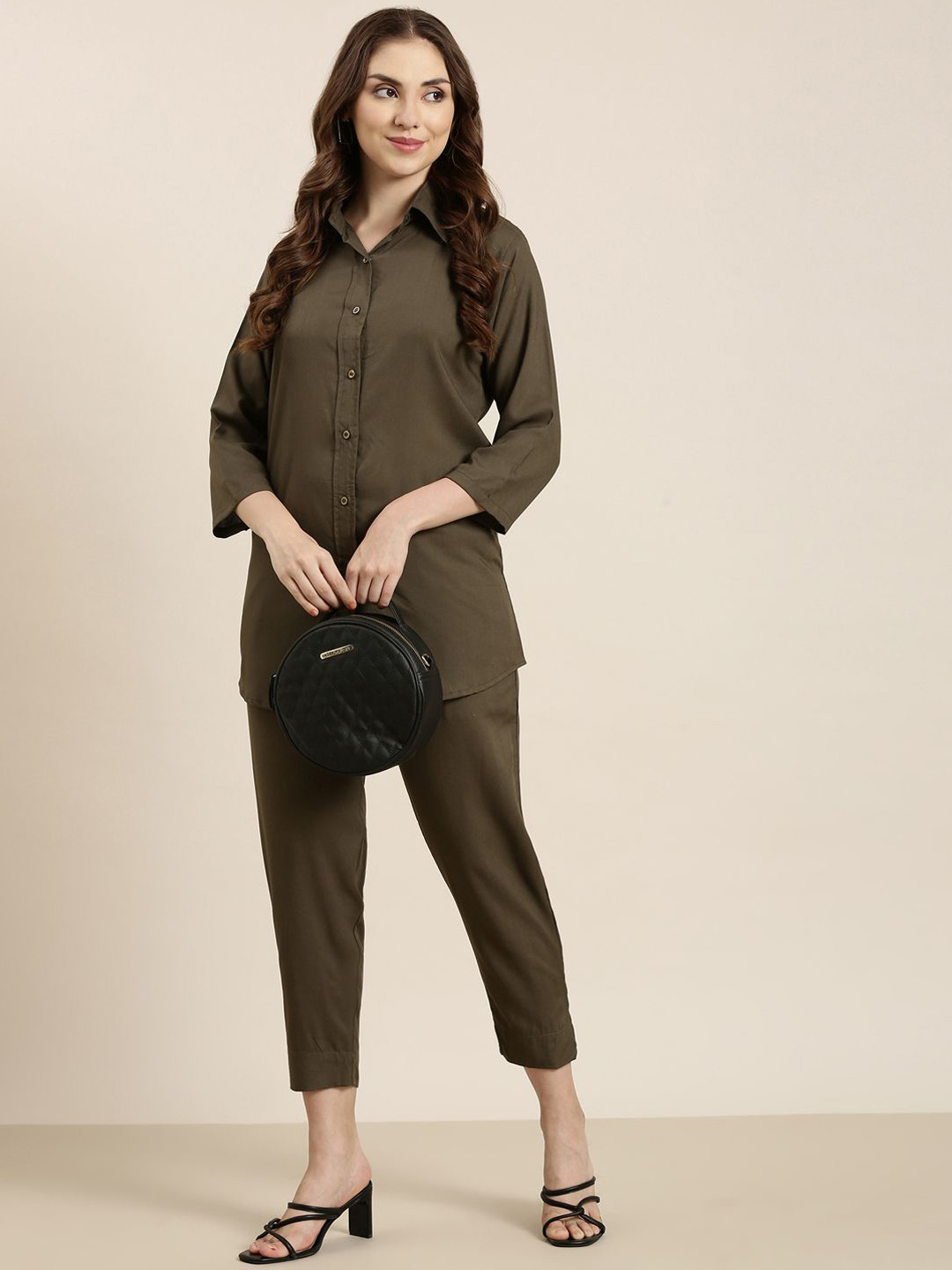 

SHOOLIN Shirt Collar Shirt With Capris Co-Ords, Green