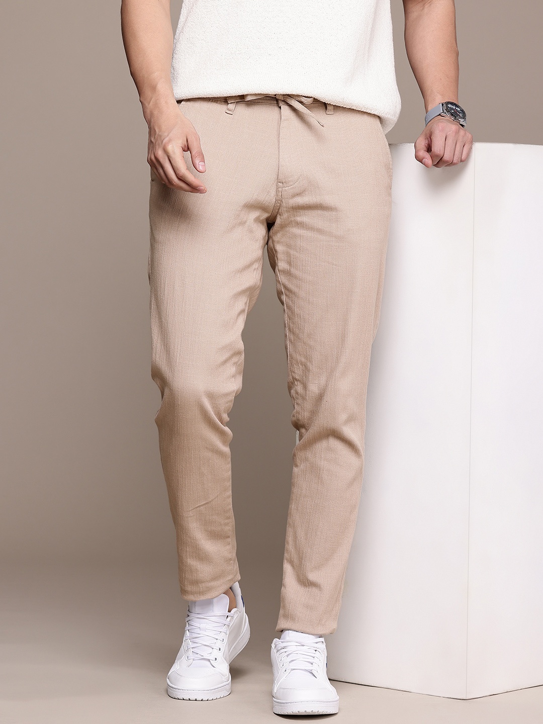 

French Connection Men Solid Casual Chinos Trouser, Tan