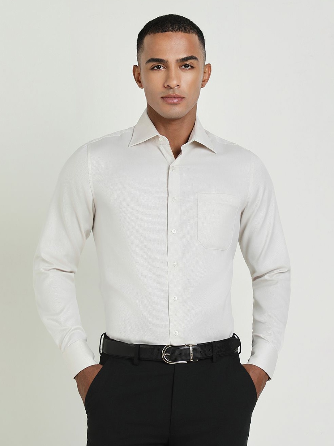

Allen Solly Sport Men Slim Fit Opaque Formal Shirt, White