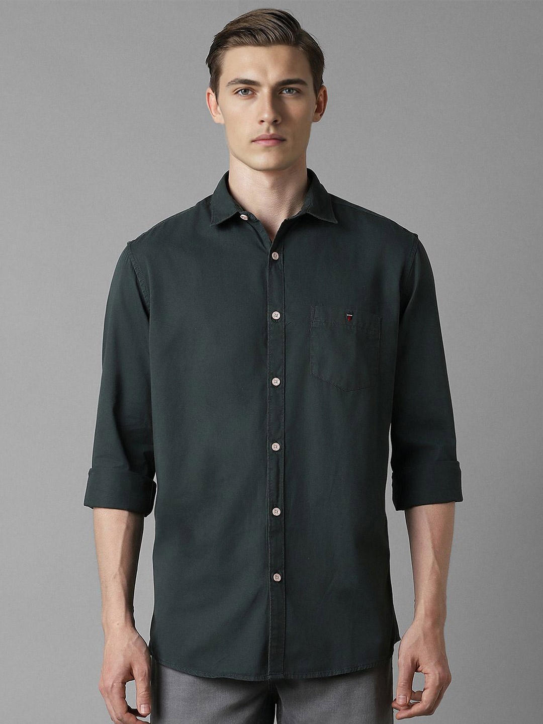 

Louis Philippe Jeans Men Slim Fit Solid Spread Collar Cotton Casual Shirt, Green