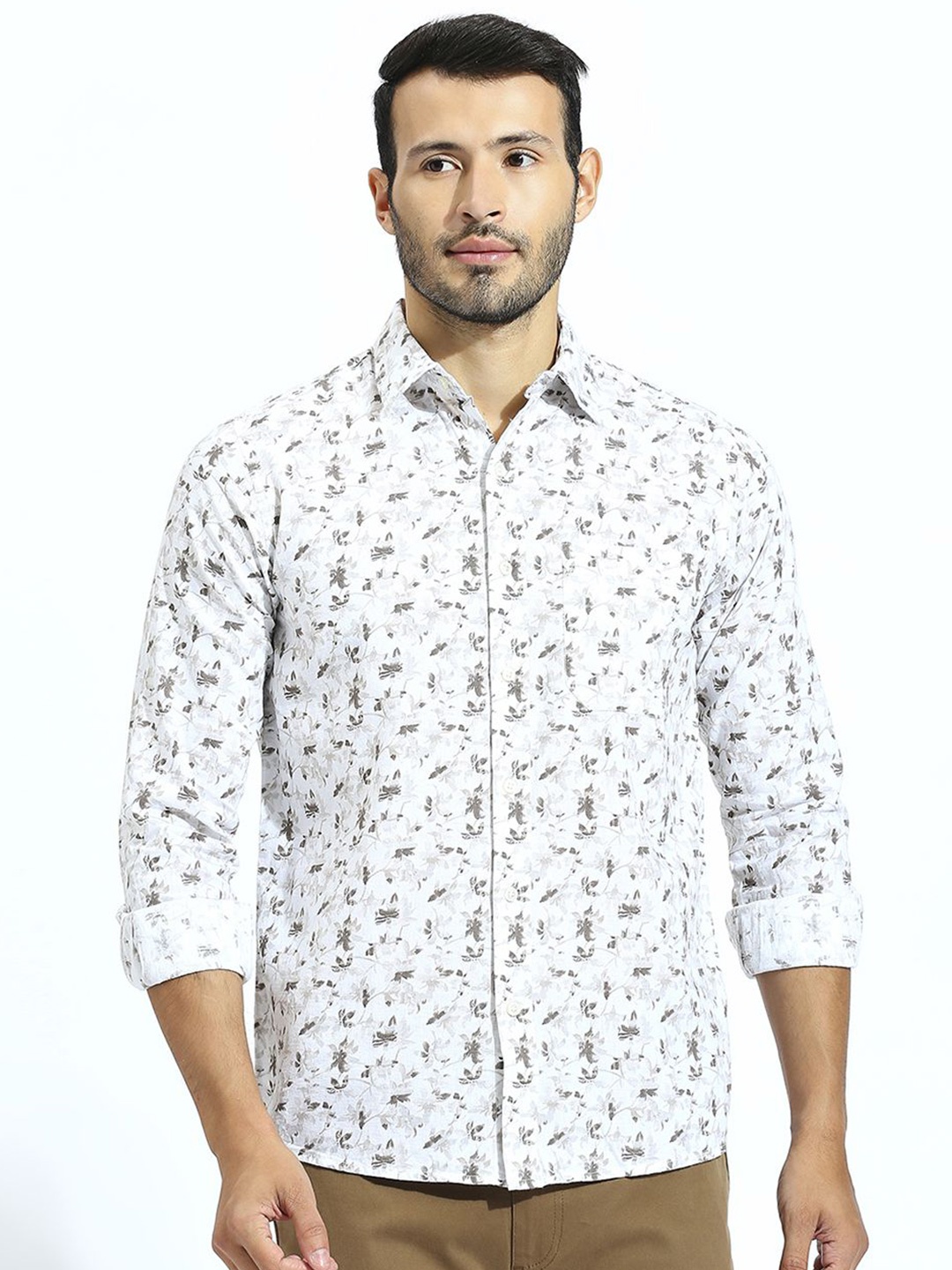 

Klub Fox Men Spread Collar Floral Printed Cotton Slim Fit Casual Shirt, White