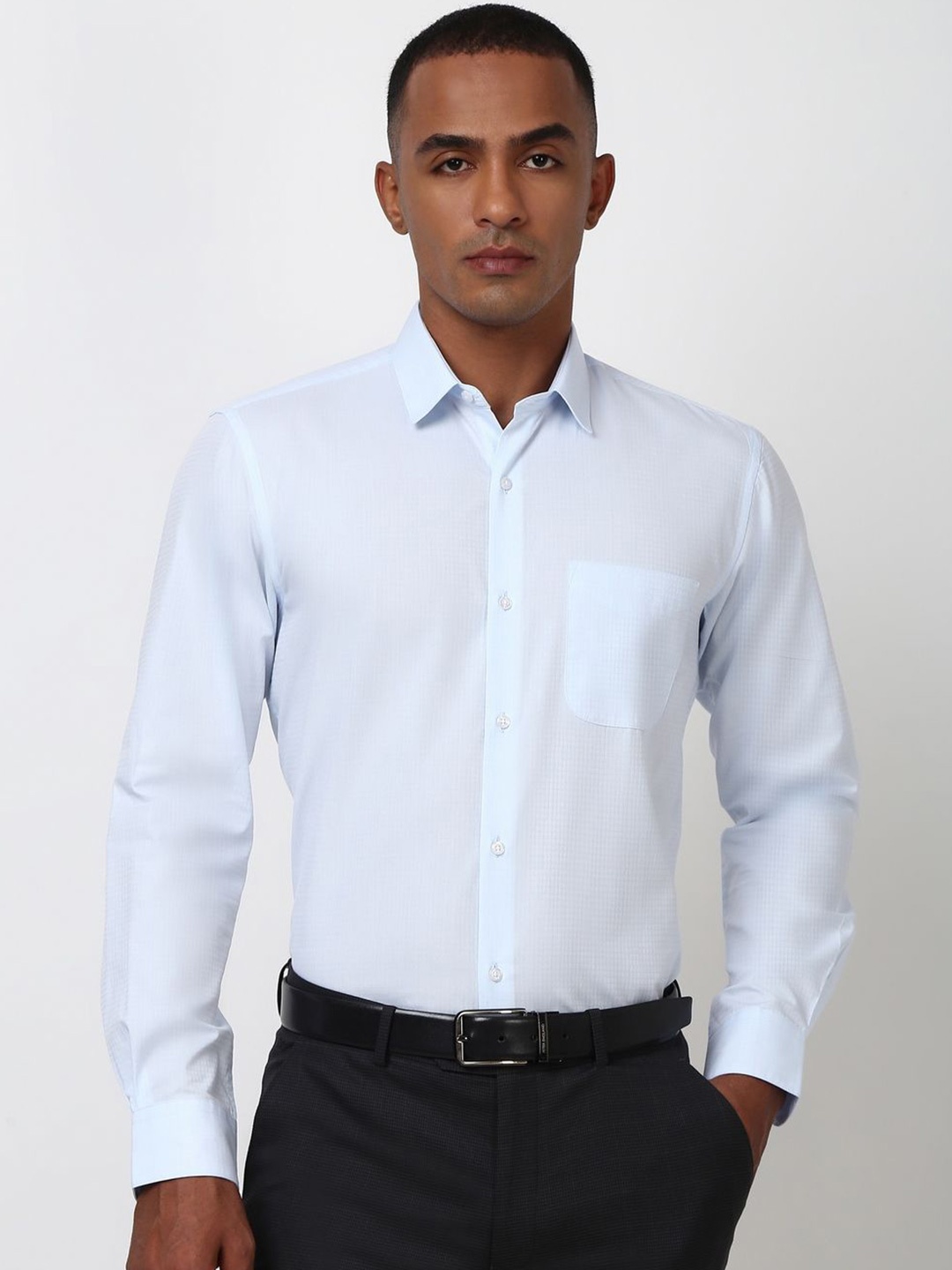 

Peter England Men Solid Spread Collar Formal Shirt, Blue