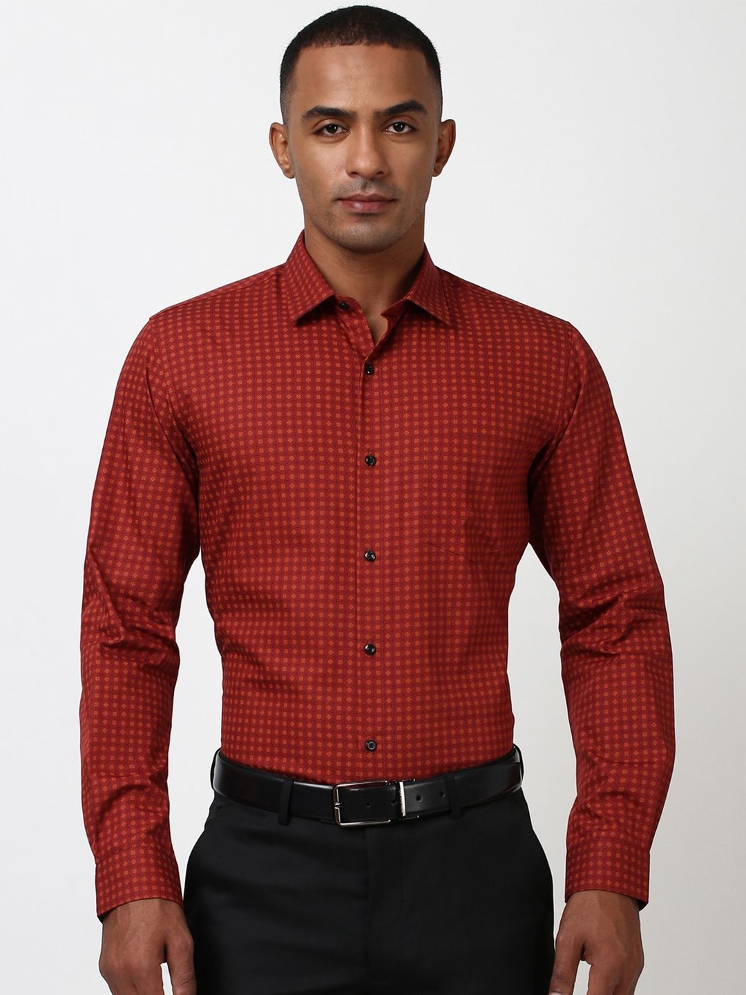 

Peter England Men Slim Fit Floral Printed Cotton Formal Shirt, Red