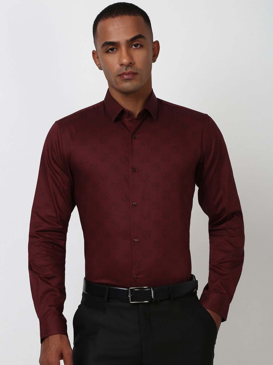 

Peter England Men Slim Fit Abstract Printed Cotton Formal Shirt, Maroon