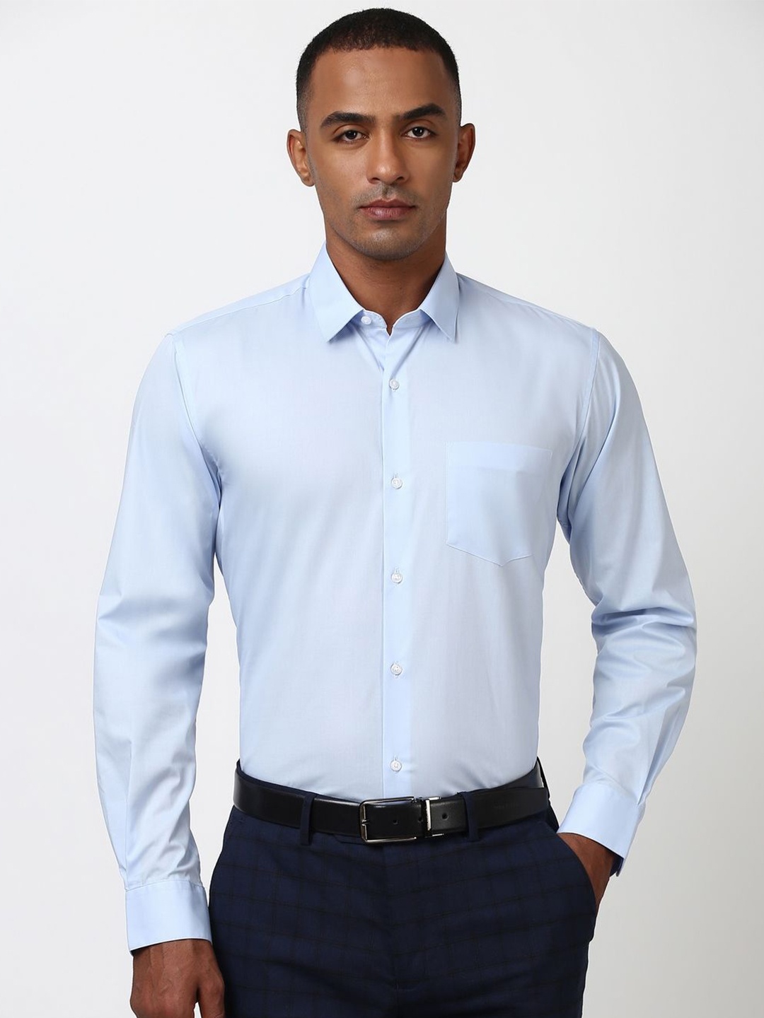 

Peter England Men Spread Collar Solid Cotton Casual Shirt, Blue