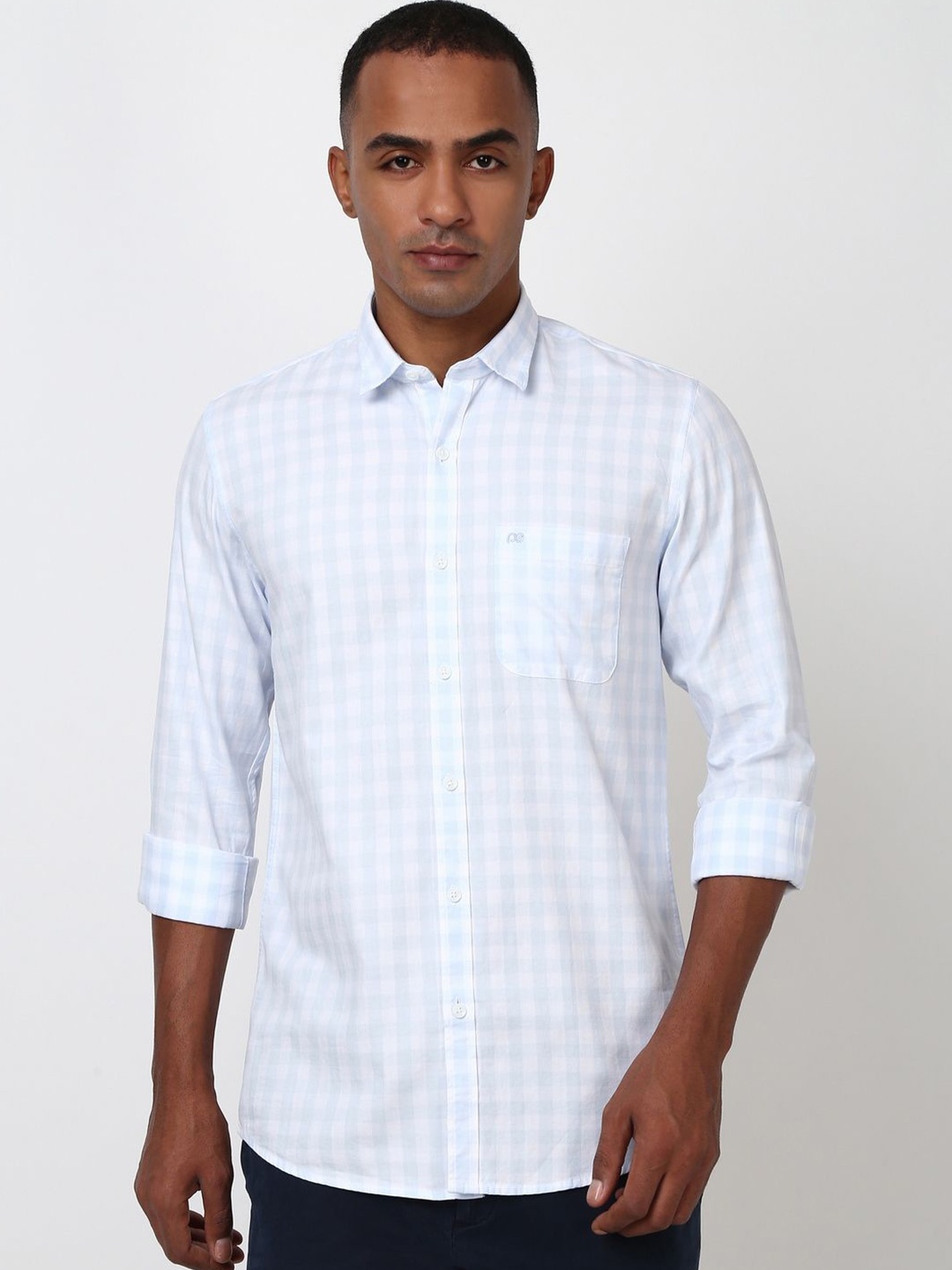 

Peter England Casuals Men Slim Fit Gingham Checked Casual Shirt, White