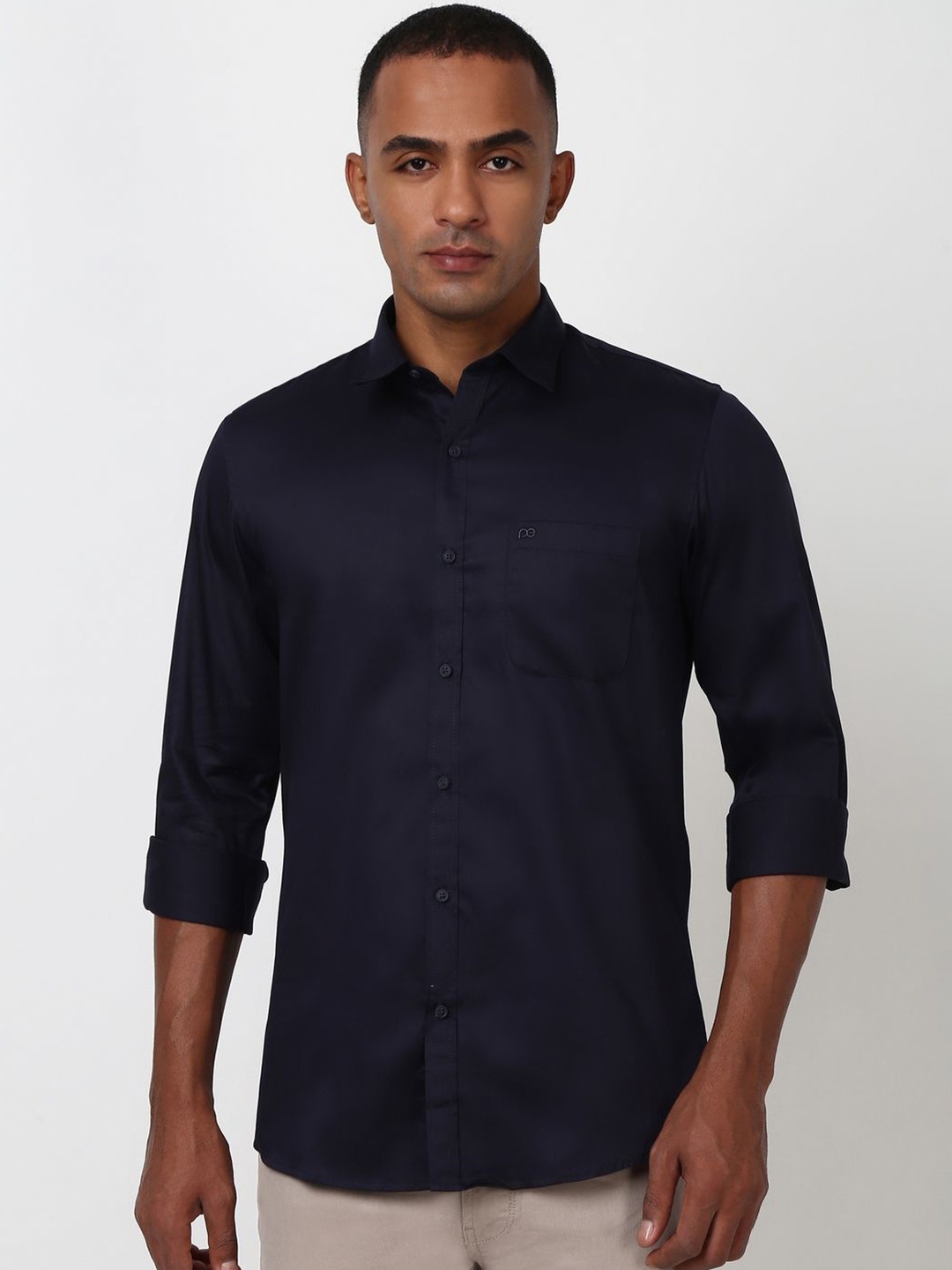 

Peter England Casuals Men Solid Cotton Slim Fit Casual Shirt, Navy blue