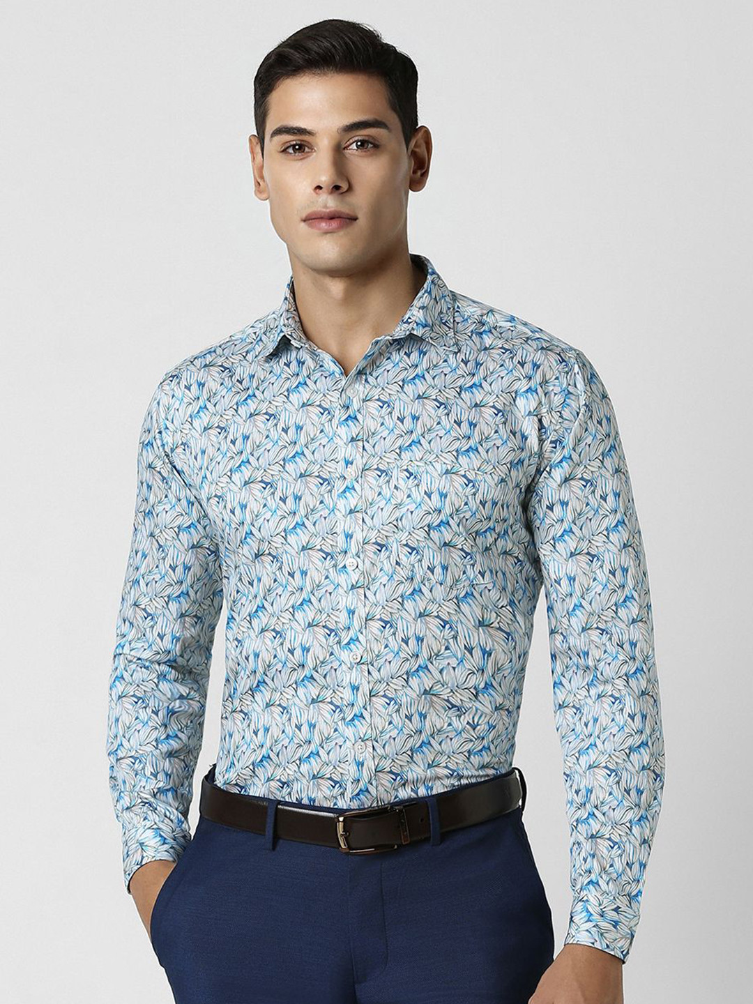 

V Dot Men Slim Fit Floral Opaque Printed Party Shirt, Blue