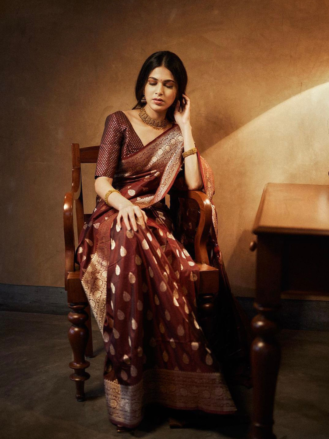 

Upalksh Woven Design Zari Kanjeevaram Saree, Brown