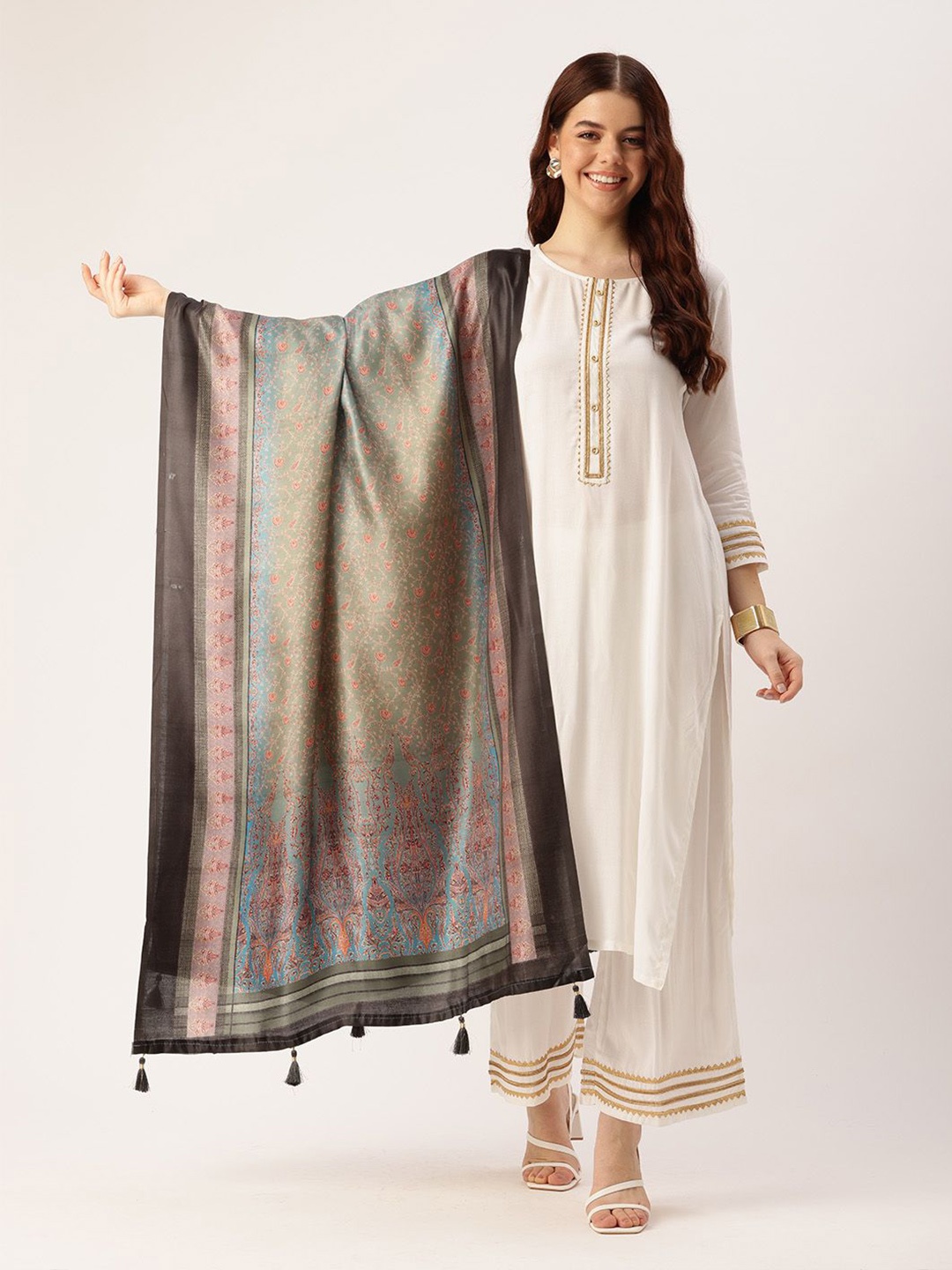 

Ishin Ethnic Motifs Printed Cotton Dupatta, Green