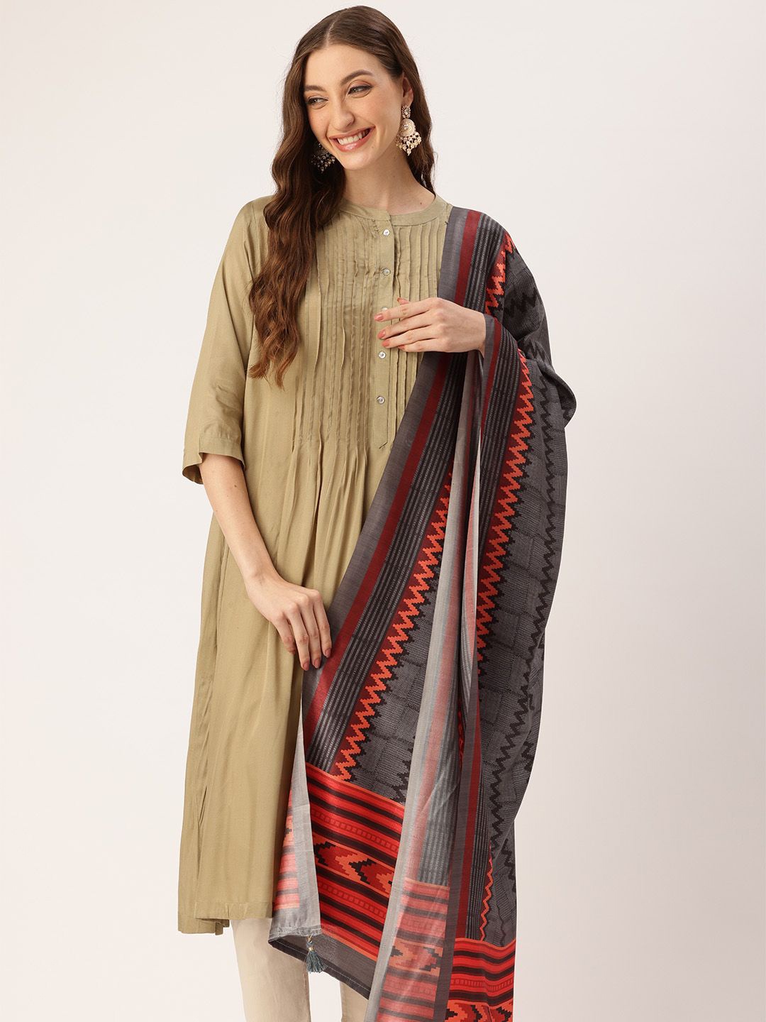 

Ishin Geometric Printed Cotton Dupatta, Grey