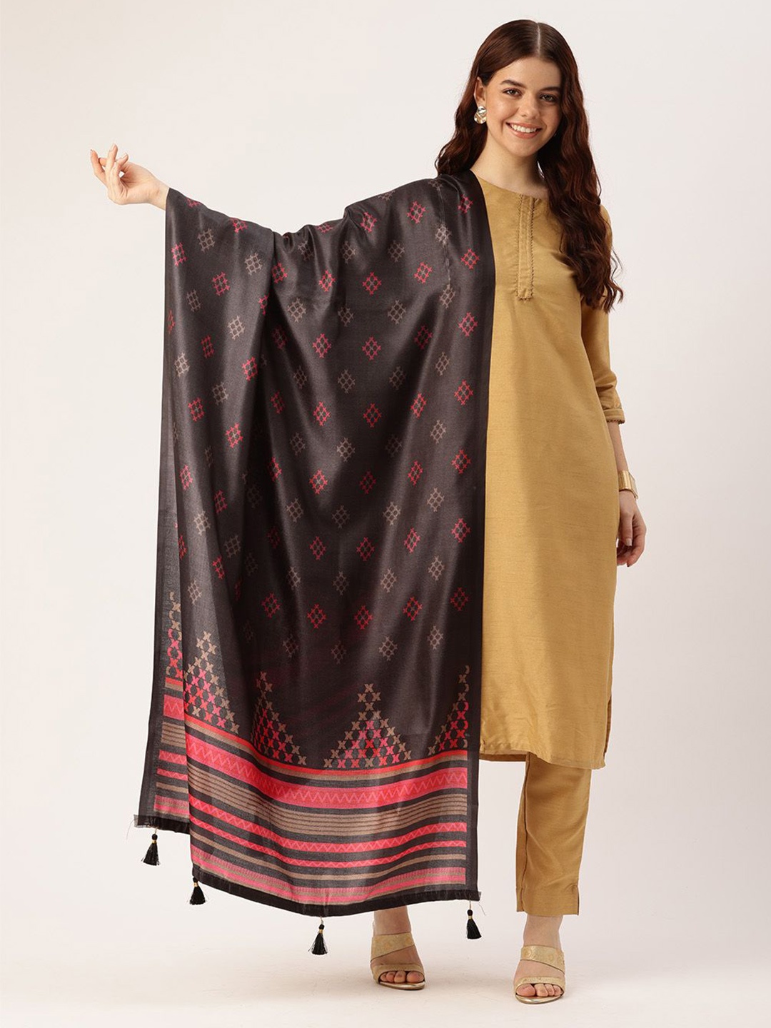 

Ishin Ethnic Motifs Printed Cotton Dupatta, Black
