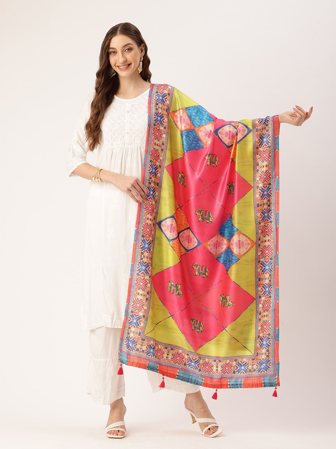

Ishin Ethnic Motifs Printed Cotton Dupatta, Green