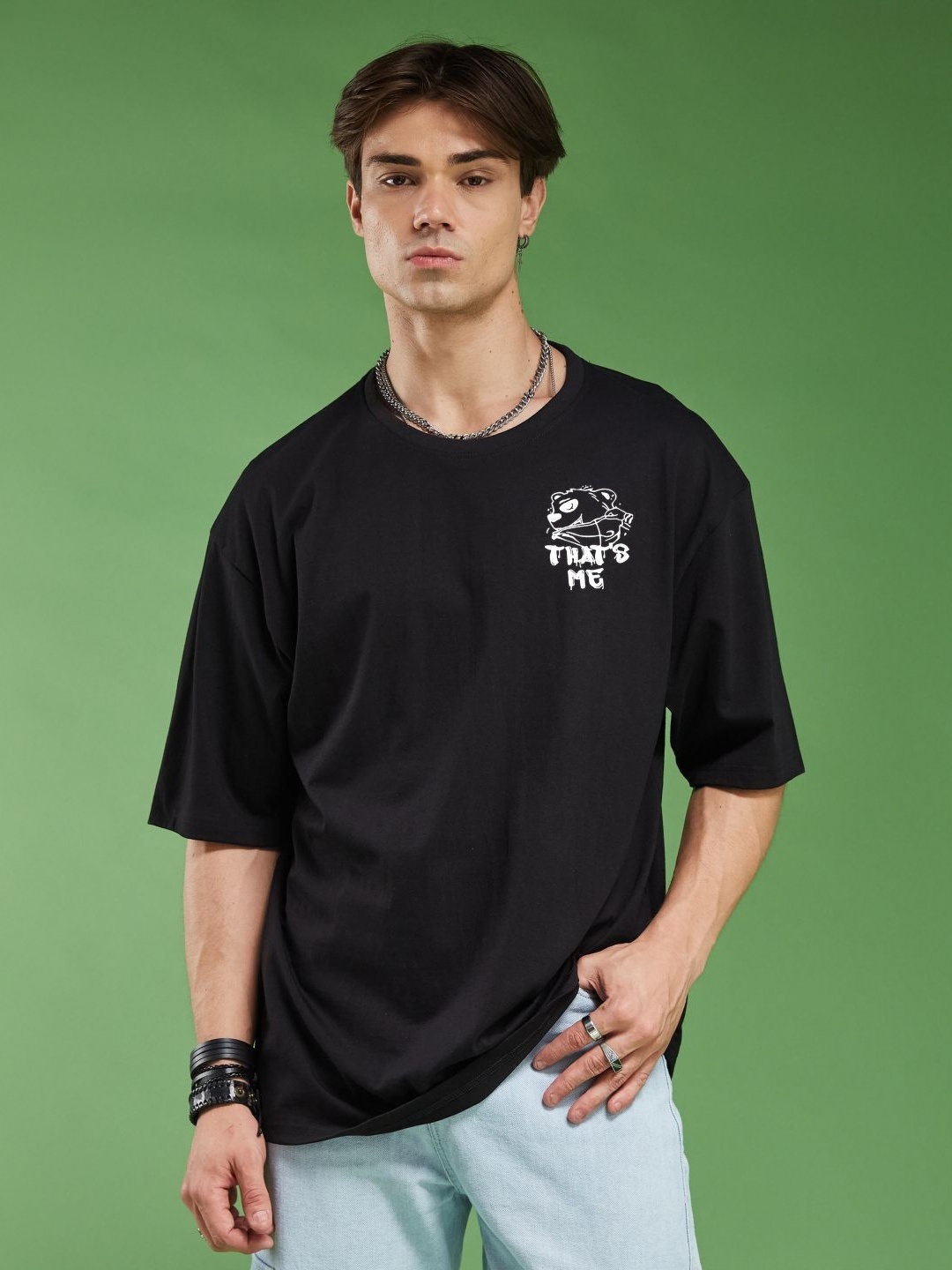 

SMARTEES Men Typography Printed Round Neck Cotton Oversized T-Shirt, Black