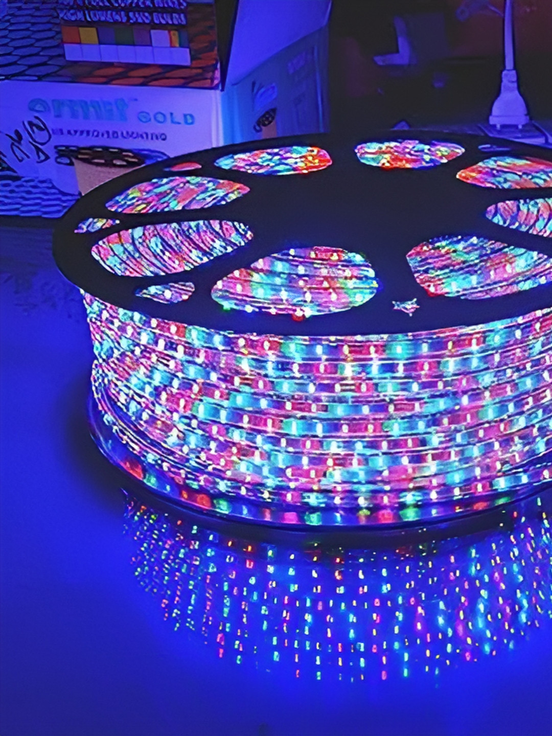 

SPARK WORLD Blue & Pink Rice-Shaped String Lights