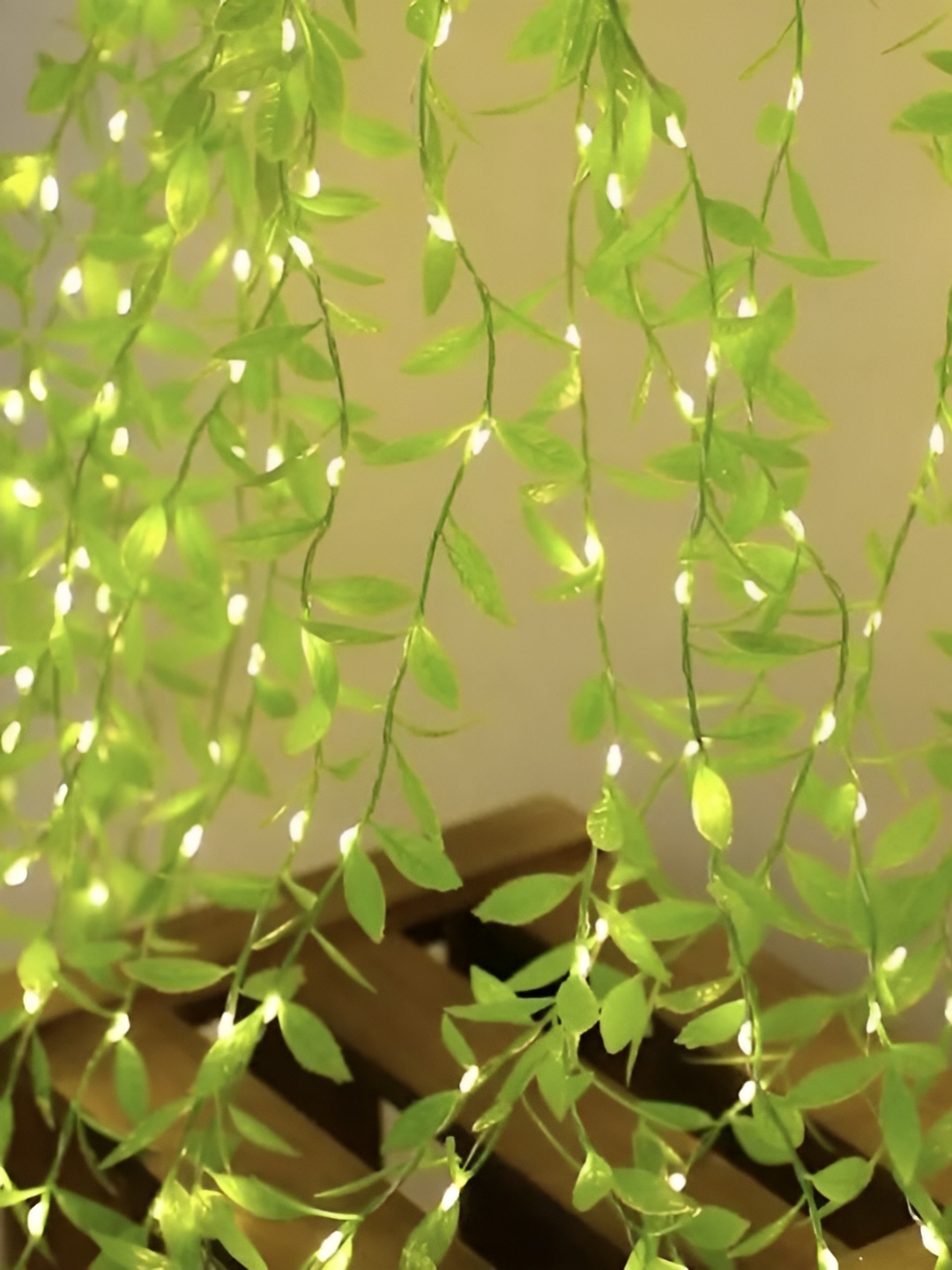 

SPARK WORLD Gold Toned Floral Shape String Lights