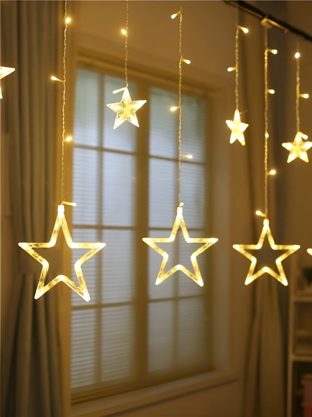 

SPARK WORLD Yellow Star Shape String Lights