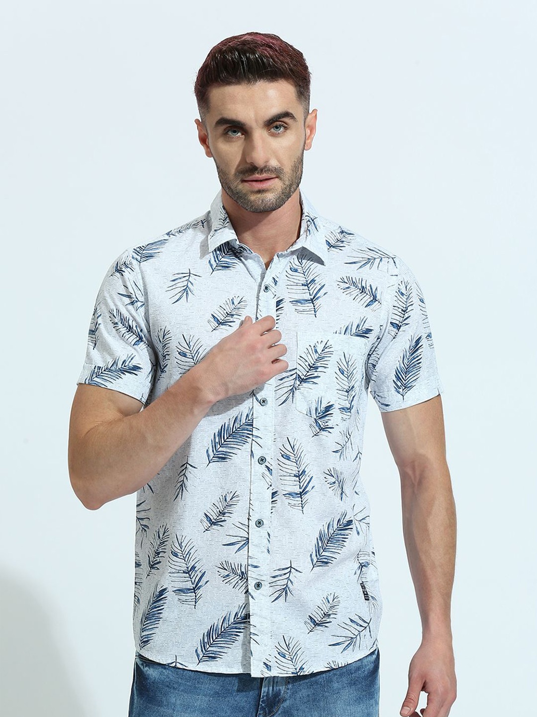 

Klub Fox Men Spread Collar Floral Printed Cotton Slim Fit Casual Shirt, Navy blue