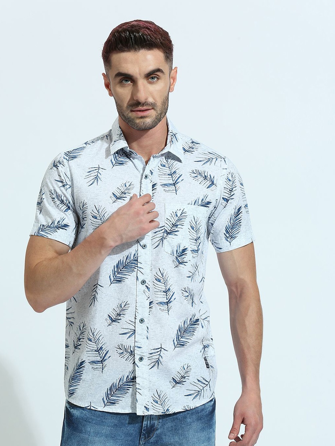 

Klub Fox Men Spread Collar Floral Printed Cotton Slim Fit Casual Shirt, Navy blue