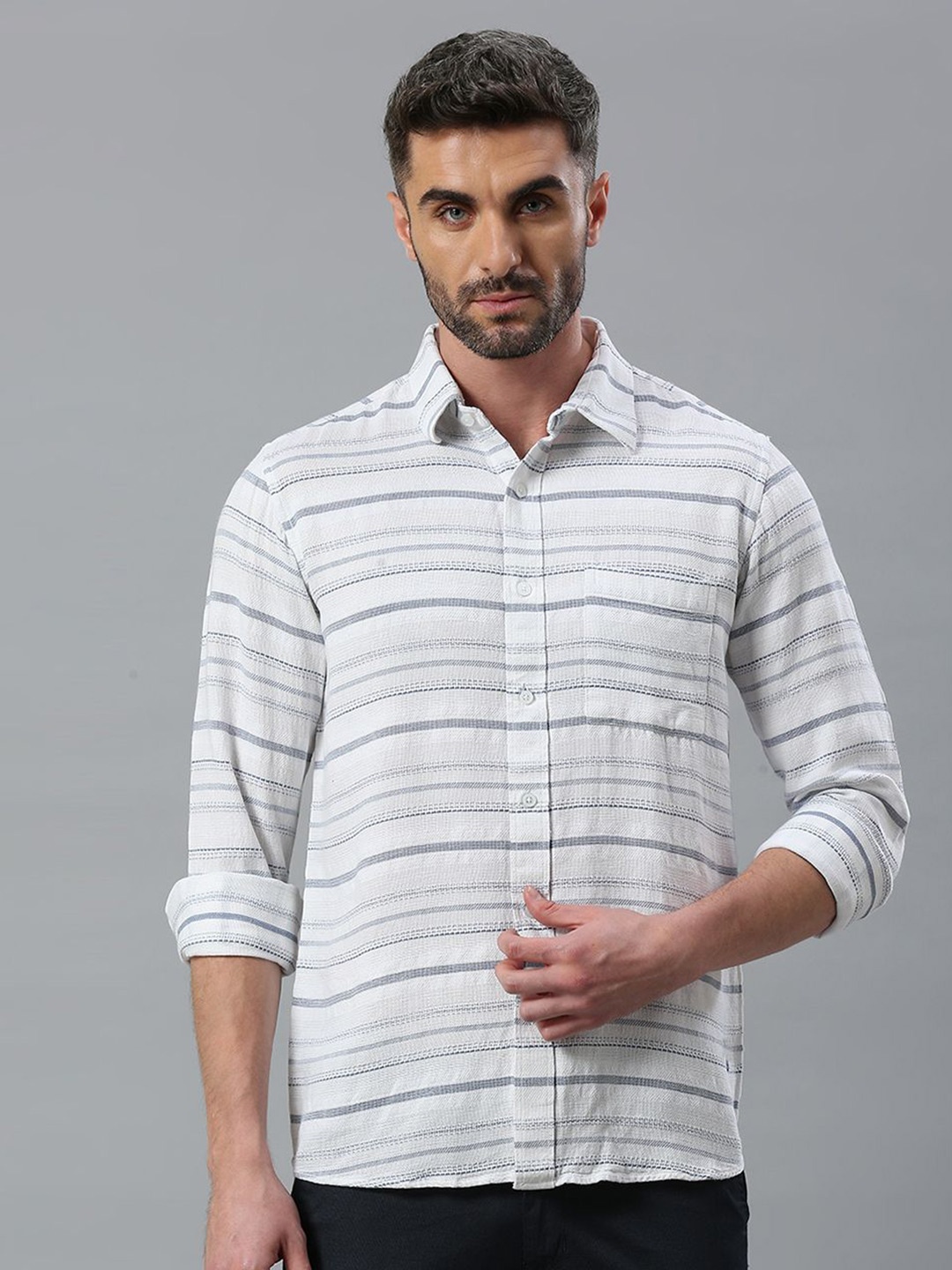 

Klub Fox Men Spread Collar Striped Cotton Slim Fit Casual Shirt, White