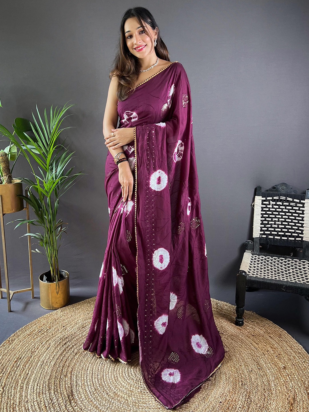 

VAMSEE Tie and Dye Gotta Patti Pure Cotton Bandhani Saree, Magenta