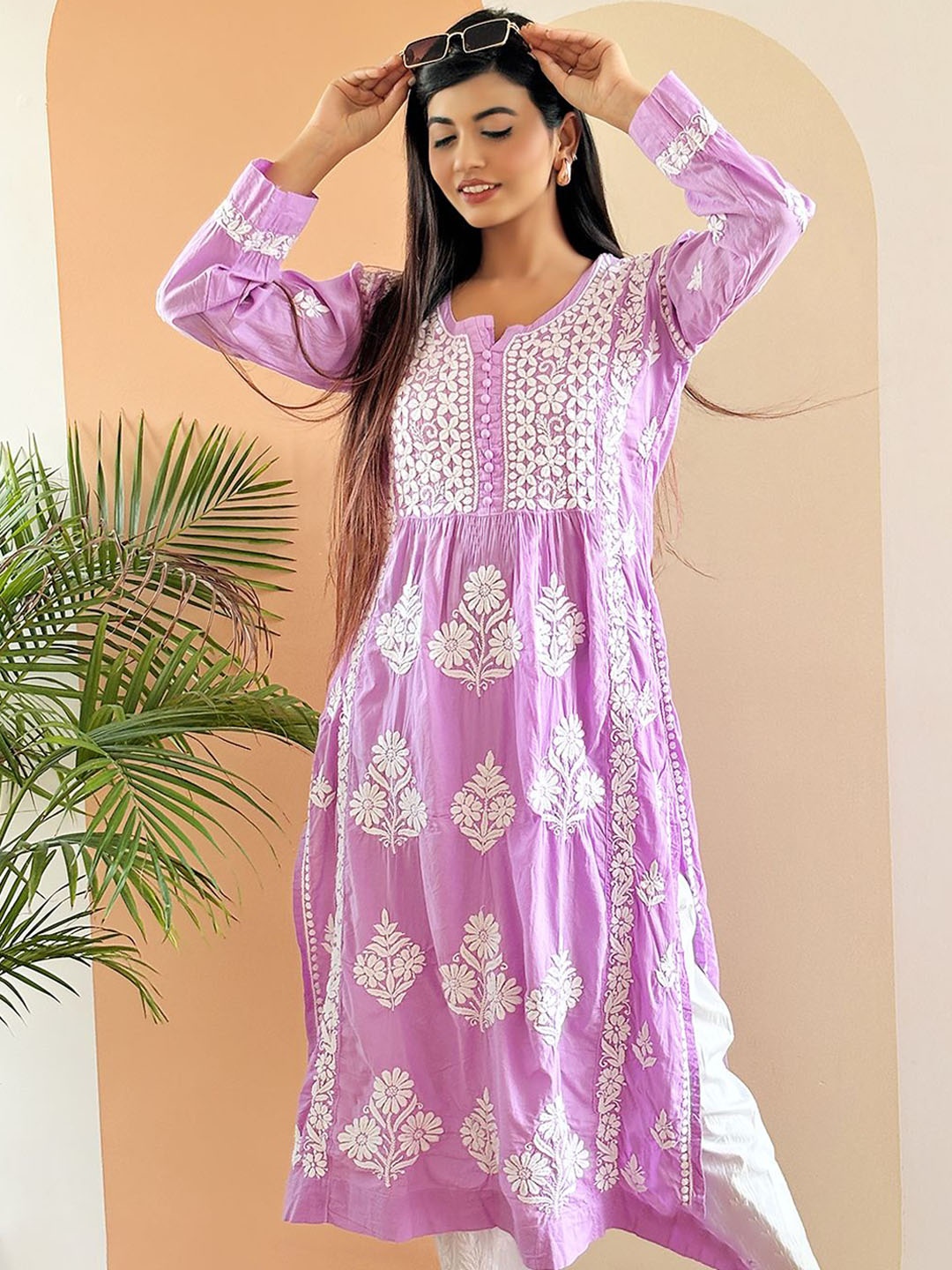 

The Chikan Label Ethnic Motifs Embroidered Organic Cotton Straight Kurta, Lavender