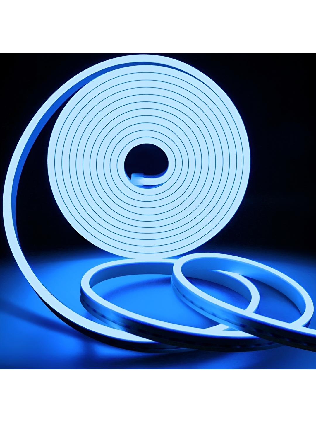 

ENORMITY Blue & White Rice Shape String Lights