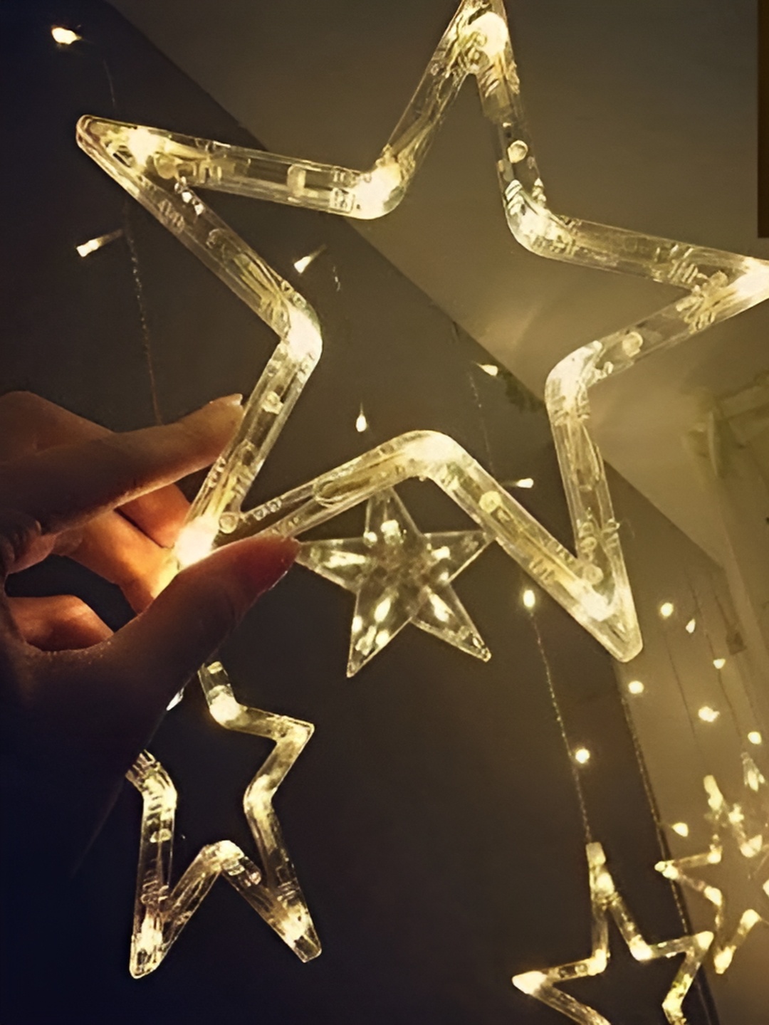

ENORMITY Yellow & White Star Shape String Lights