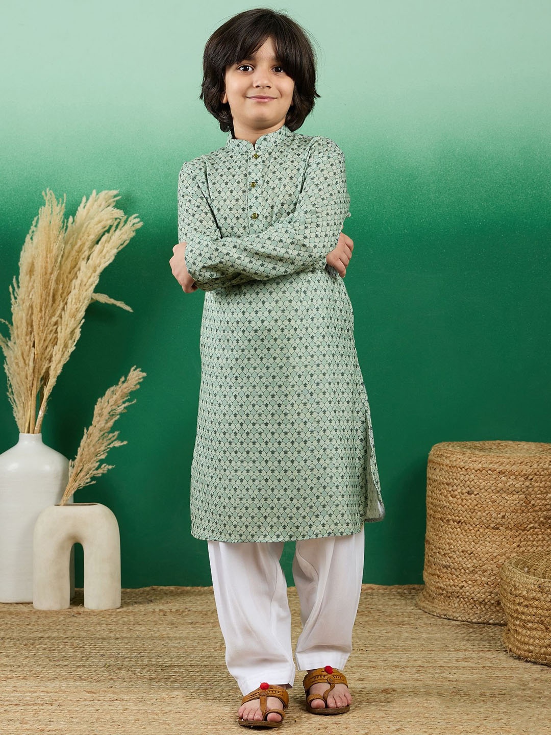 

Sangria Boys Green Ethnic Motifs Printed Mandarin Collar Straight Kurta With Salwar