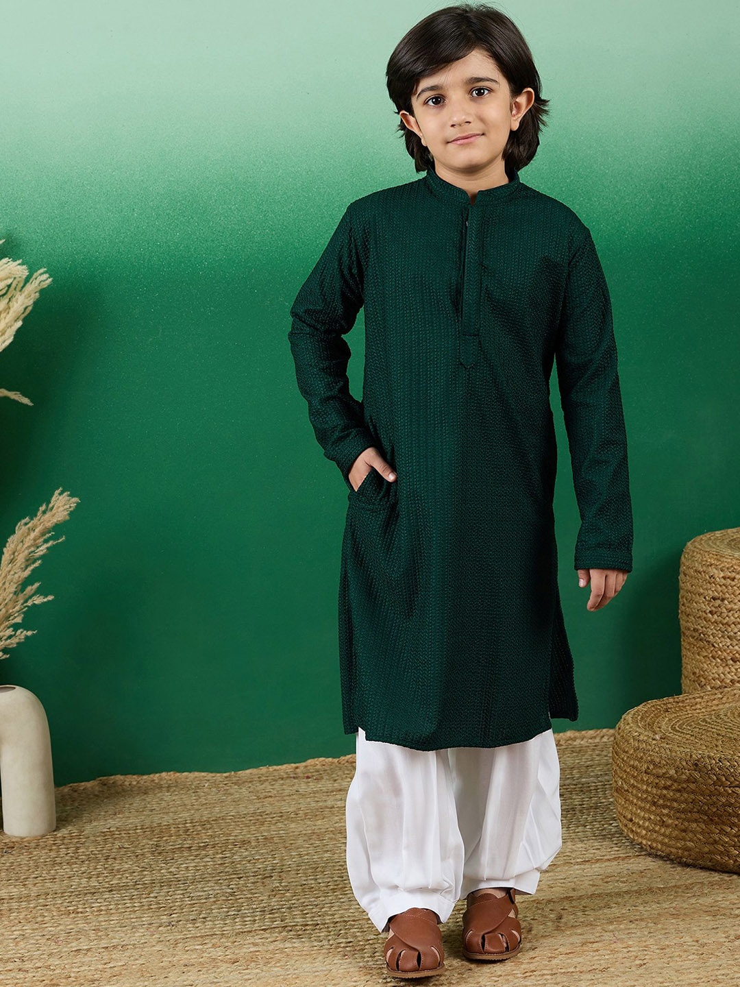 

Sangria Boys Ethnic Motifs Embroidered Regular Chikankari Kurta with Dhoti Pants, Green