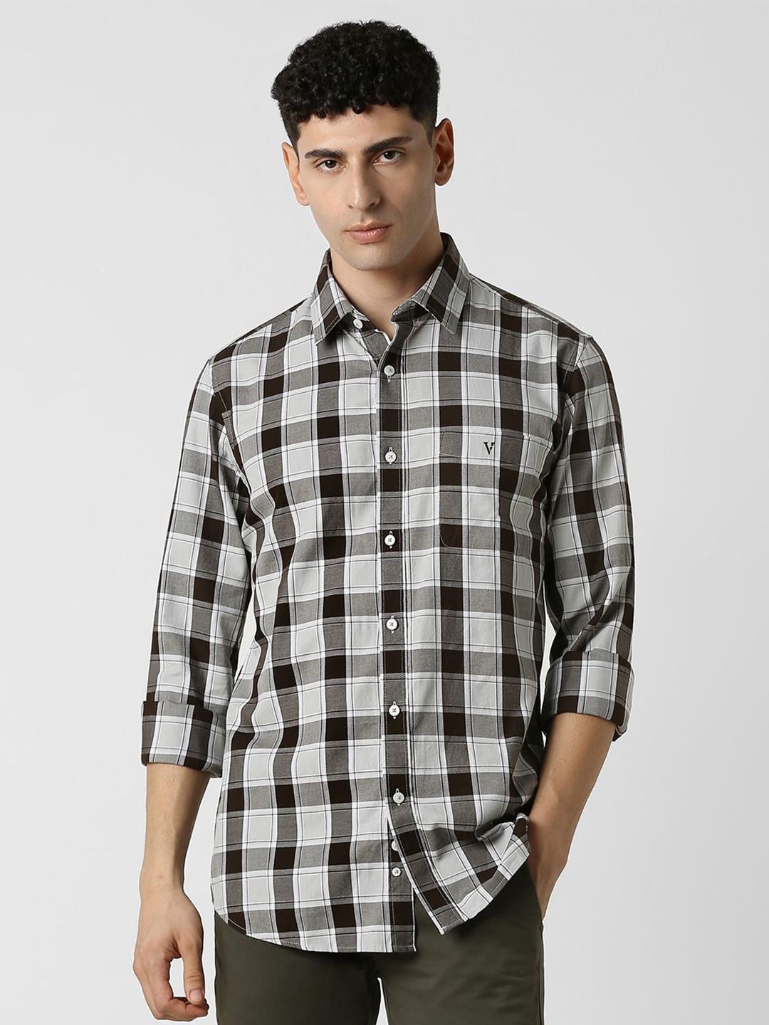 

Van Heusen Sport Men Spread Collar Checked Cotton Slim Fit Casual Shirt, Grey